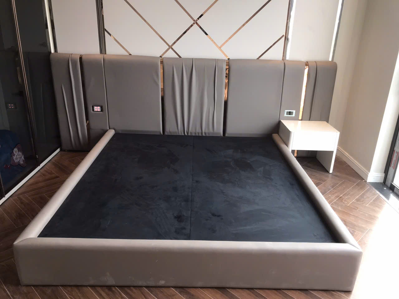 Vách ốp tường phòng ngủ 04